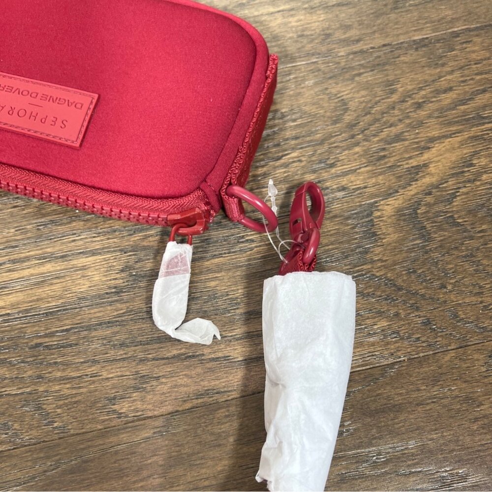 SEPHORA X DAGNE DOVER Mara Neoprene Phone Sling Crossbody Bag in Spice Red NWOT - Picture 8 of 9